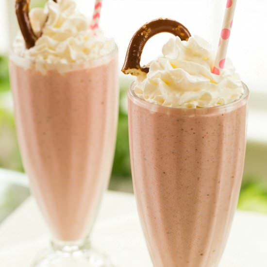 Strawberry Pretzel Salad Milkshake
