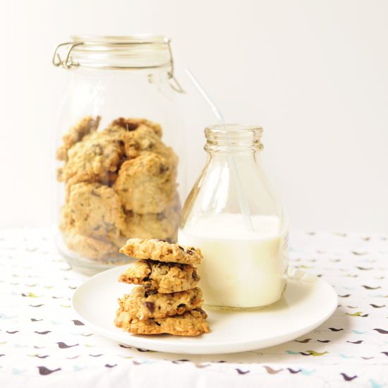 Crispy Oatmeal Cookies