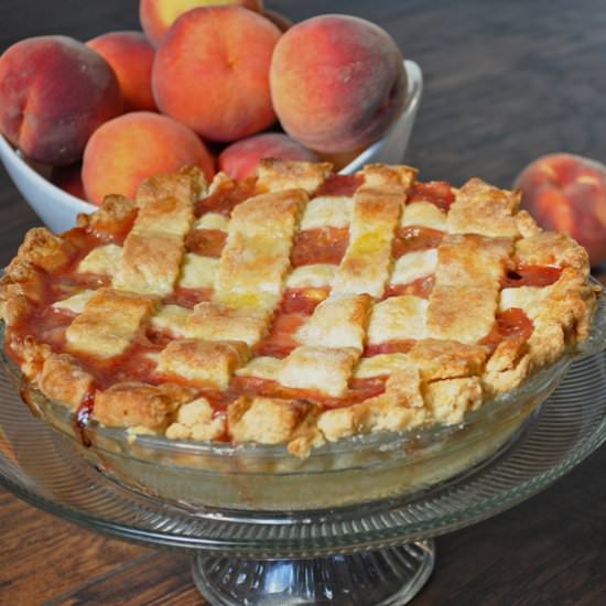 Fresh Peach and Raspberry Pie