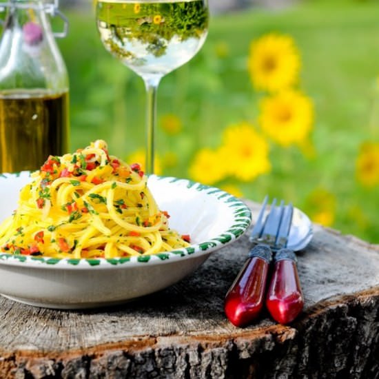 Pasta with Spicy Pepper and Garlic