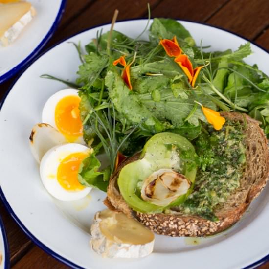 Greens and epazote pesto salad