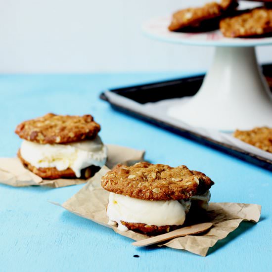 Salty Pecan Oat Cookies