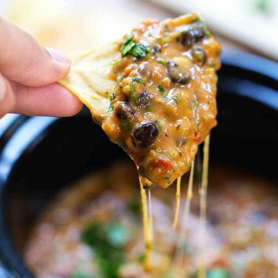 Homemade Cheesy Chili Dip