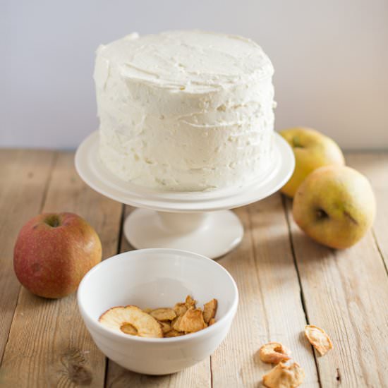 Cinnamon Cake with Apples