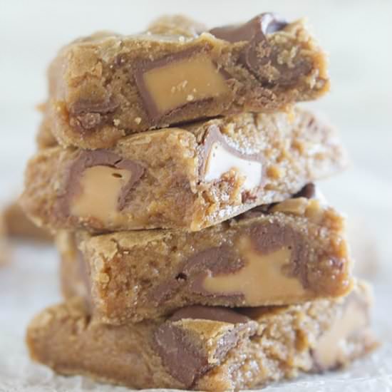 Caramel Spice Cake Blondies