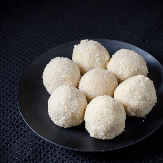 Rava Ladoo