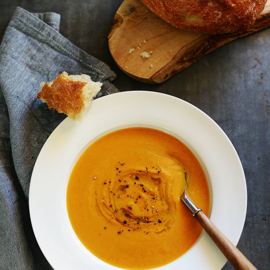 Creamy Carrot & Sweet Potato Soup