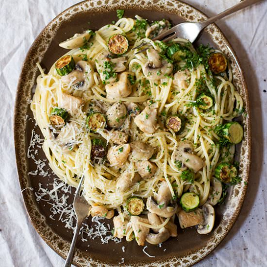 Chicken, Mushroom & Zucchini Pasta