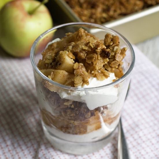Pear Apple Breakfast Granola Crisp