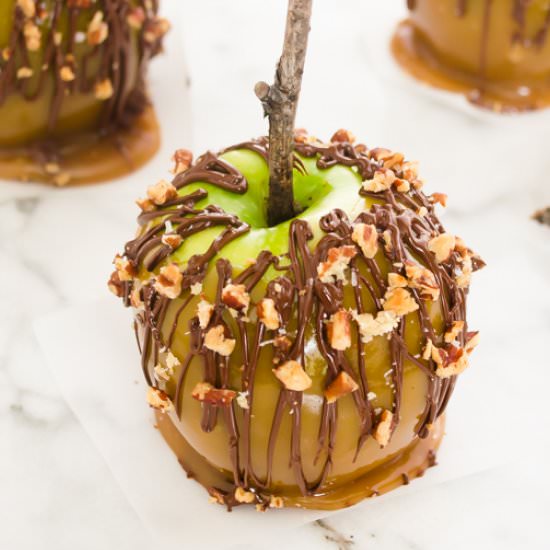 Salted Turtle Caramel Apples