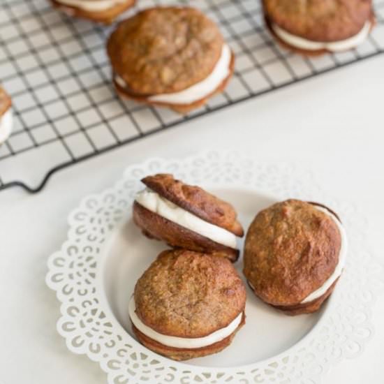 Banana Almond Whoopie Pies