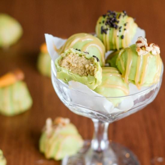 Caramel Apple Oreo Truffles