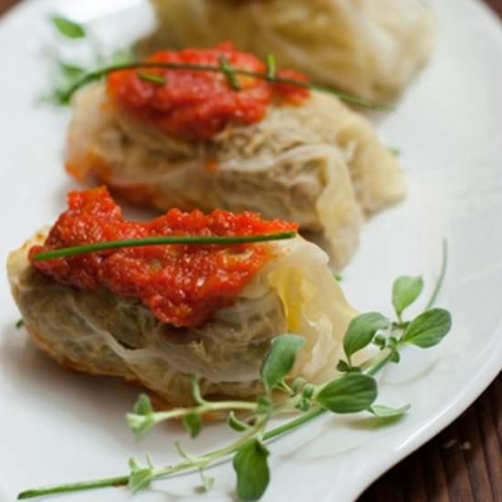 Cabbage Rolls Stuffed with Meat