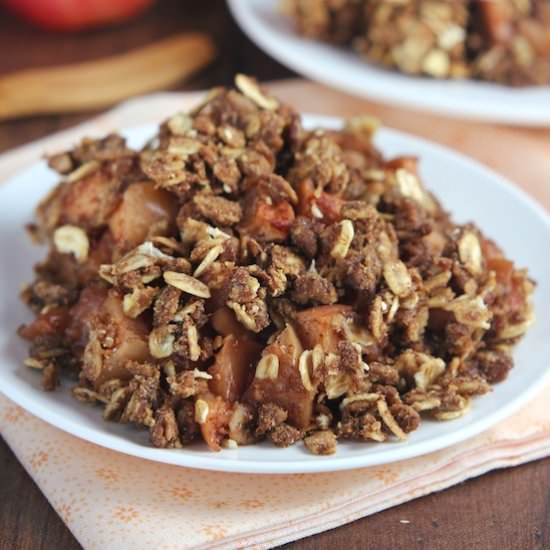 Gingerbread Apple Crumble