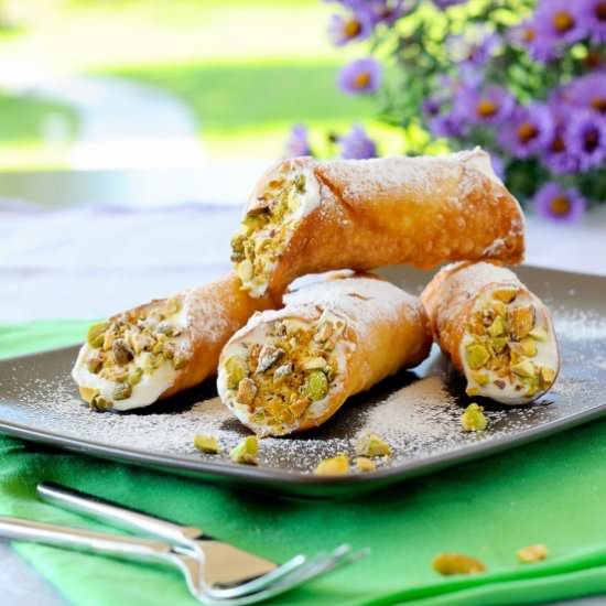 Sicilian Cannoli