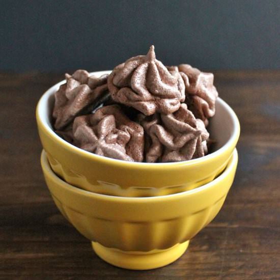 Chocolate meringues