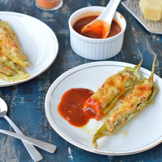 Chicken Stuffed Baked Chilli Pepper