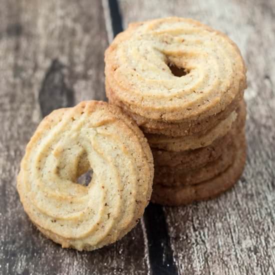 Danish Butter Cookies with Vanilla