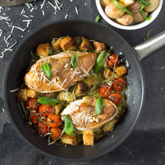 Creamy Pesto Chicken with Croutons