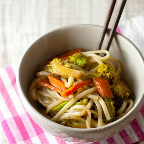 Noodles with broccoli