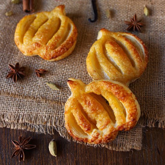 Puff Pastry Pumpkins