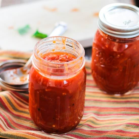 Easy Slow Cooker Tomato Sauce