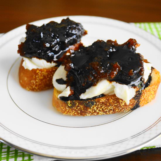 Goat Cheese Fig Balsamic Crostini