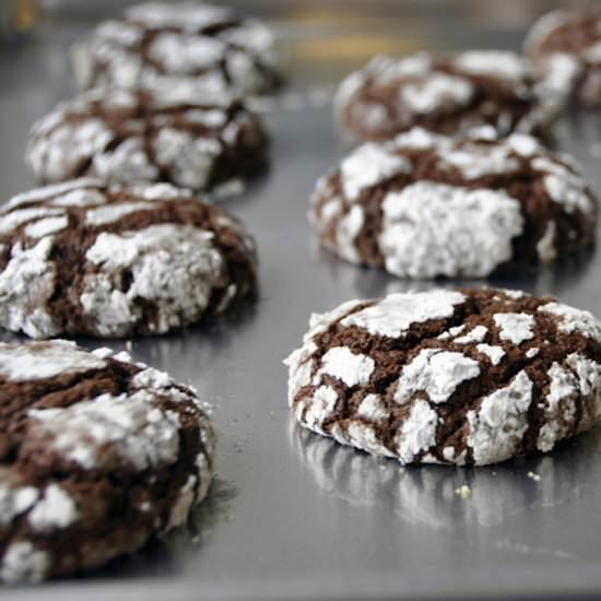 Chocolate Crinkle Cookies