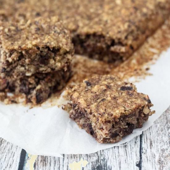 Healthy Banana Cake with Dates