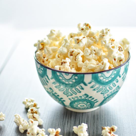 Easy, 5-Minute Stovetop Popcorn
