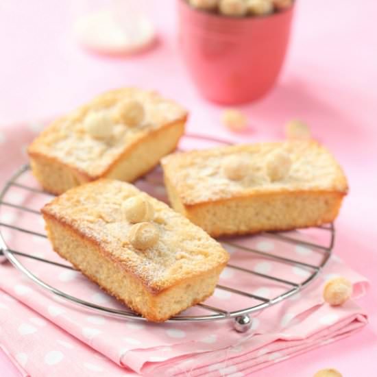 Macadamia Blondies