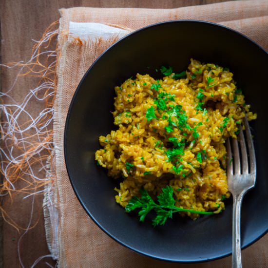 Simple Saffron Brown Rice