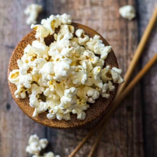 10 Minute Wasabi Ginger Popcorn