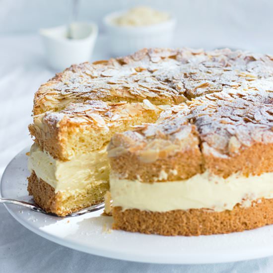 Bee Sting Cake