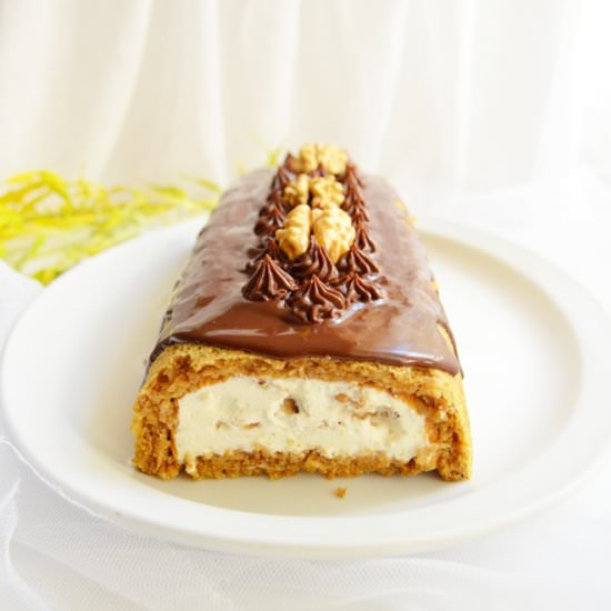 Sour-cream walnut cake