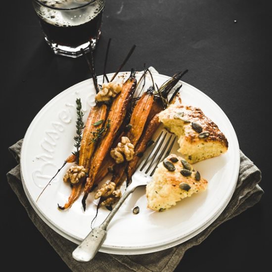 Honey-glazed roast carrots
