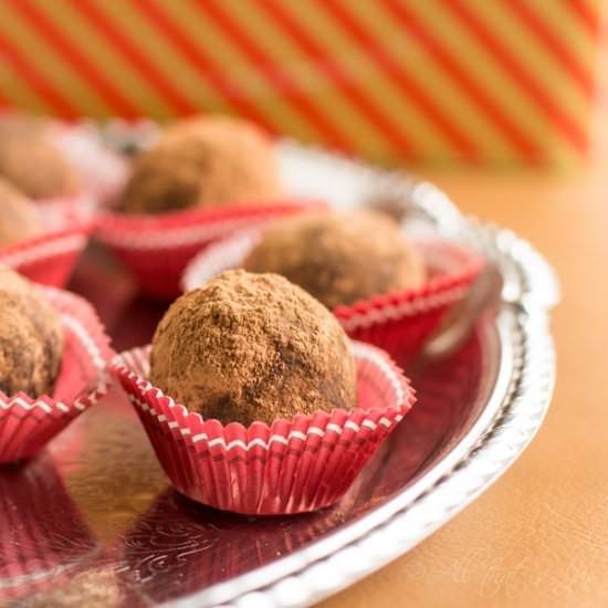 Chocolate Truffles (paleo approved)