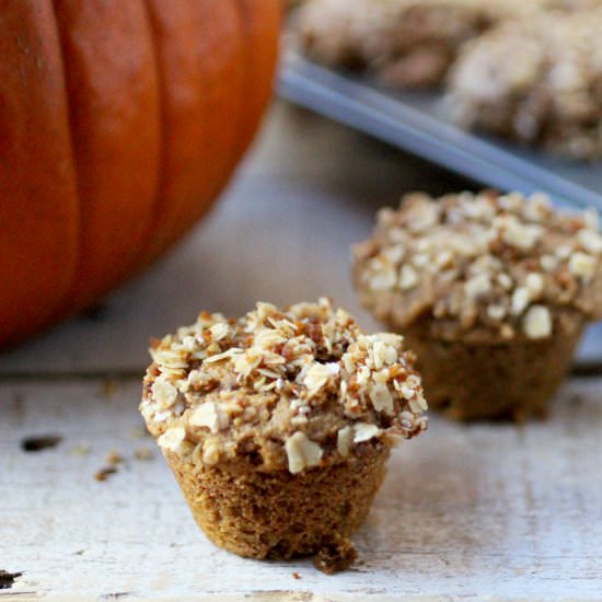 Pumpkin Spice Oatmeal Muffins