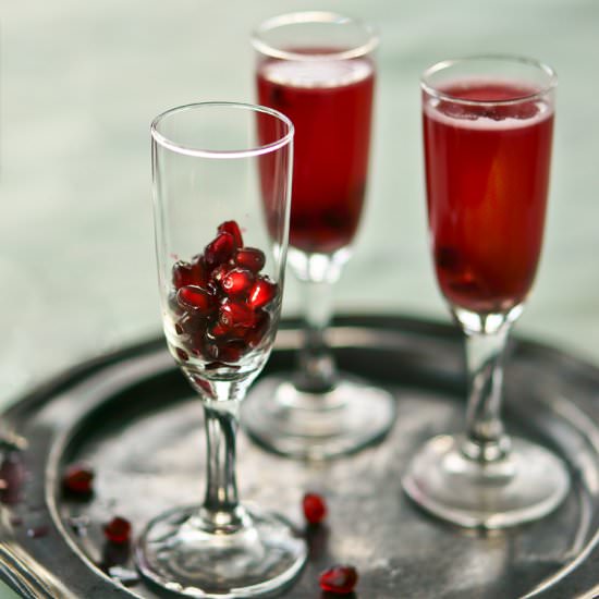 Pomegranate & Cranberry Spritzer