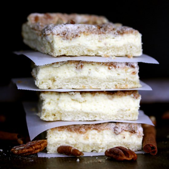 Cinnamon Pecan Streusel Cheesecake