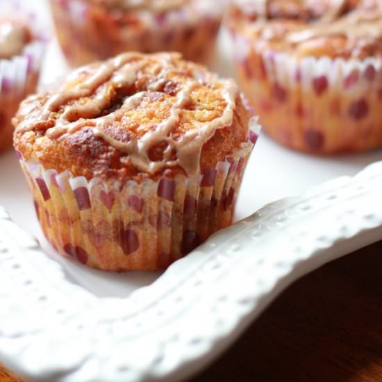 Apple Fritter Muffins w/ Glaze