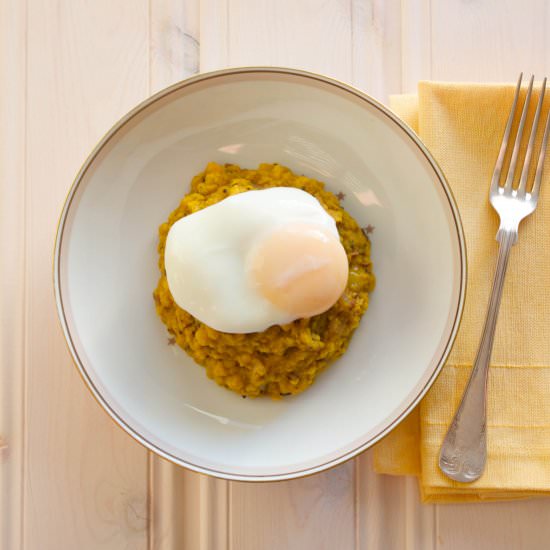 Spicy Dal Curry & Poached Eggs