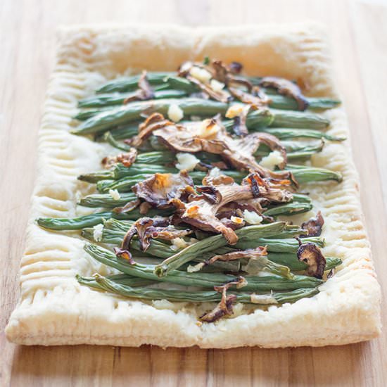 Green bean, mushroom & ricotta tart