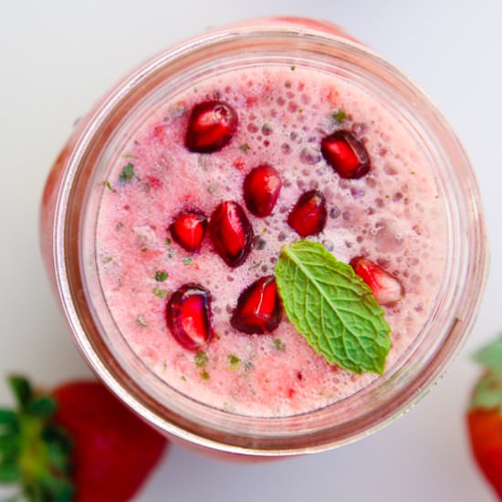 Pomegranate Strawberry Lemonade