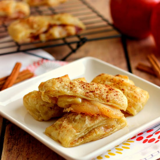 Easy Apple Pie Croissants