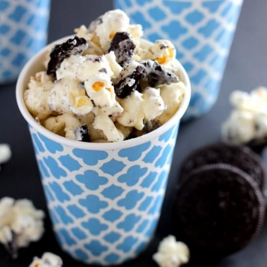 Cookies and Cream Popcorn