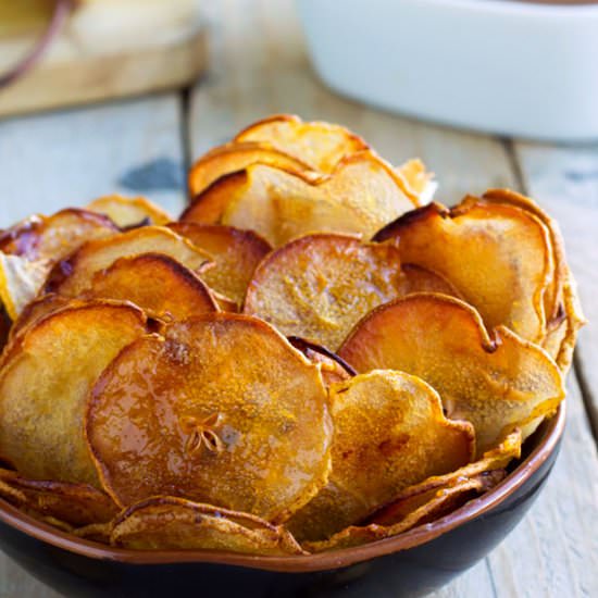 Pear Chips with Chocolate Sauce