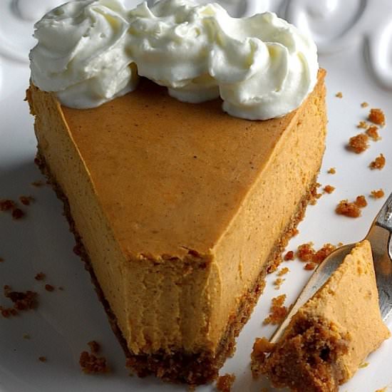 Greek Yogurt Pumpkin Pie Cheesecake