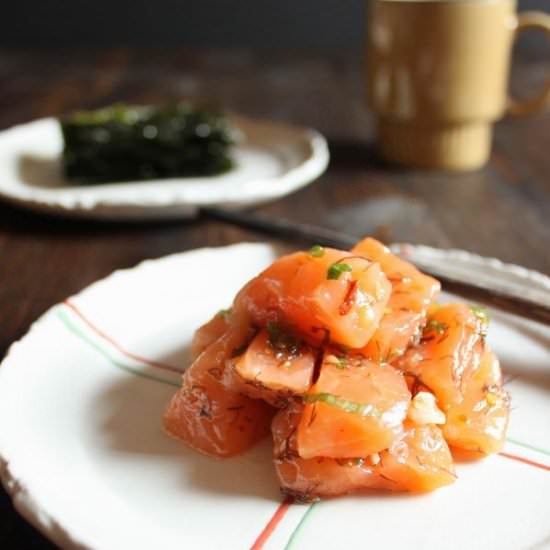 Salmon poke