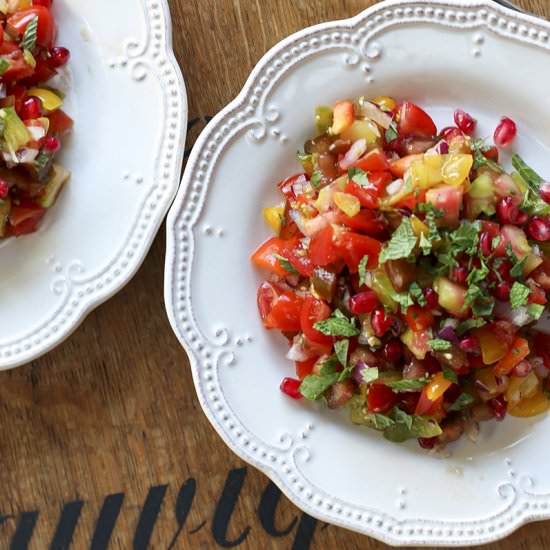 Tomato & pomegranate salad
